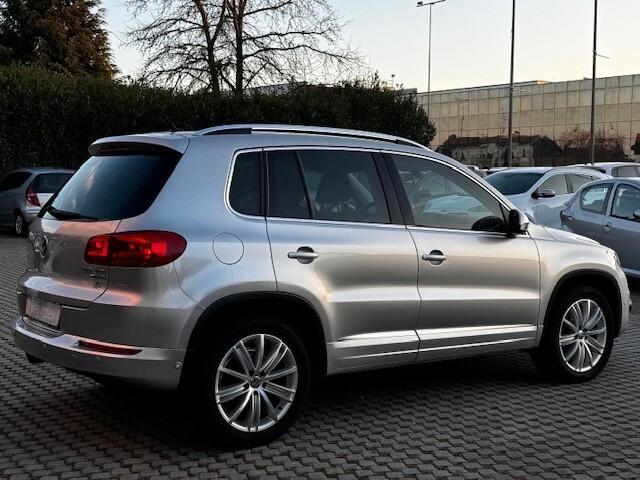 Volkswagen Tiguan 2.0 TDI 140 CV 4MOTION DSG R-Line BlueMotion Tech.