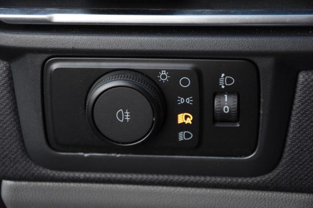 FORD Tourneo Custom 320 2.0 EcoBlue 150CV PL Titanium *9 POSTI*