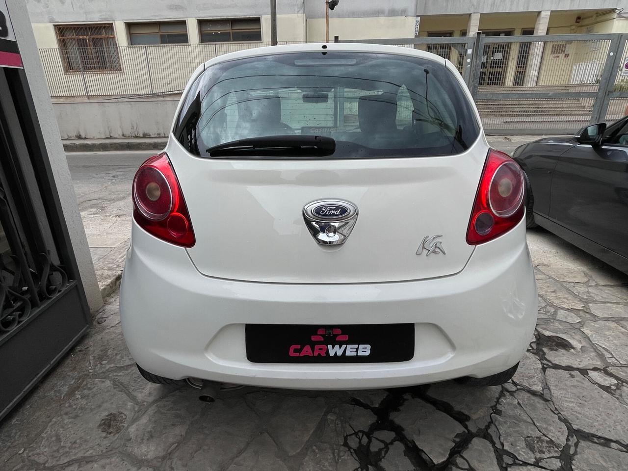 FORD KA 69CV Titanium CAM 2010