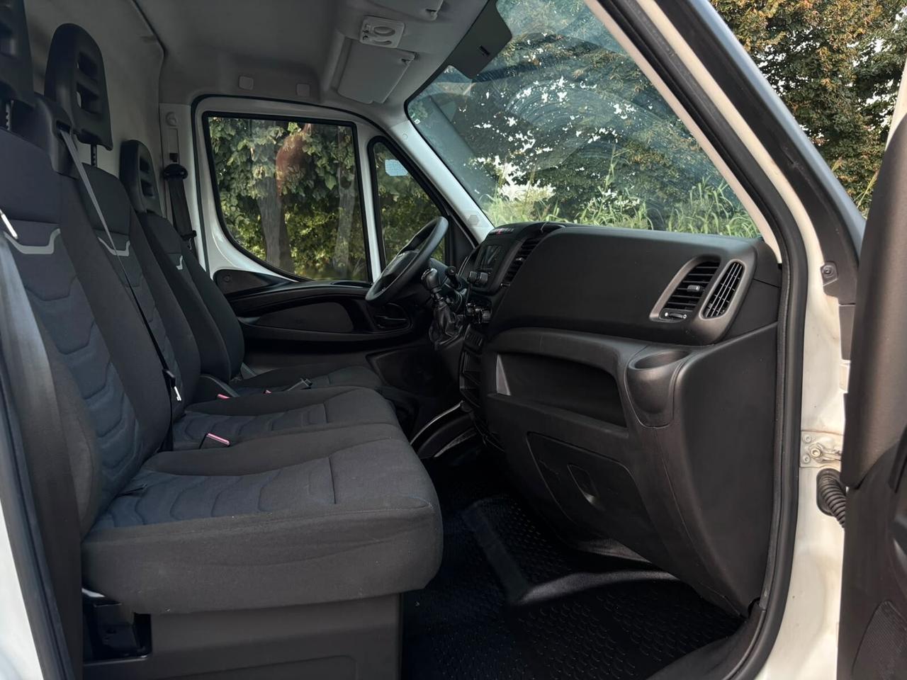 IVECO DAILY 35 S 12 H2