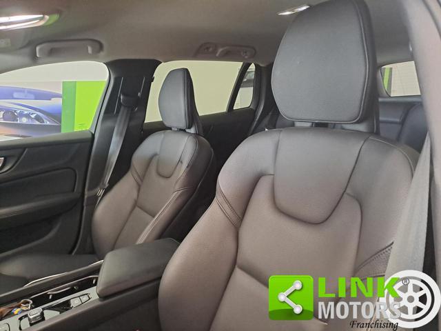VOLVO V60 Cross Country 2.0 B4 D 211H 195 MHEV HYBRID PLUS AWD AUTOMATICA