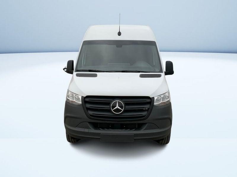 Mercedes-Benz eSprinter e Sprinter Furgone