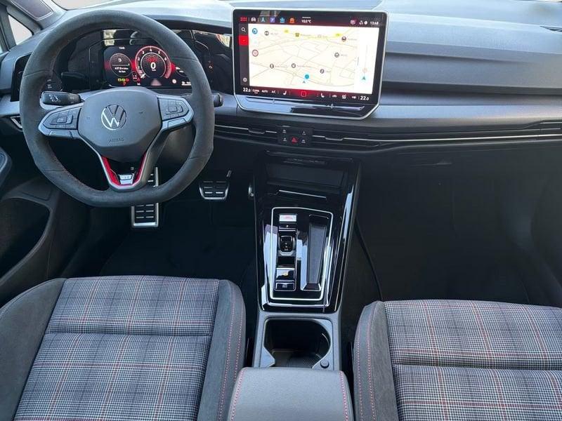 Volkswagen Golf 2.0 TSI GTI DSG Black Style Led Plus Camera 18" ACC