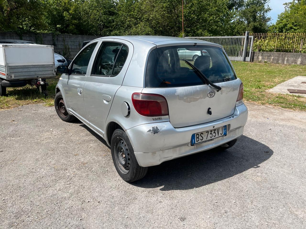 Toyota Yaris 1.3i 16V cat 5 porte Luna