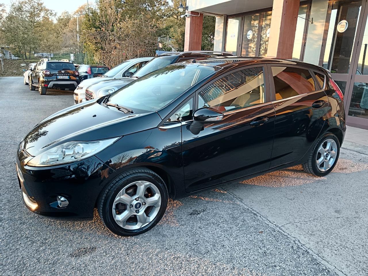 Ford Fiesta 1.4 TDCI 68CV TITANIUM NUOVISSIMA