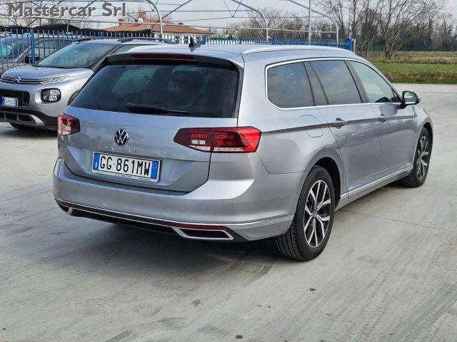 VOLKSWAGEN Passat Variant 2.0 tdi Executive 150cv dsg - GG861MW