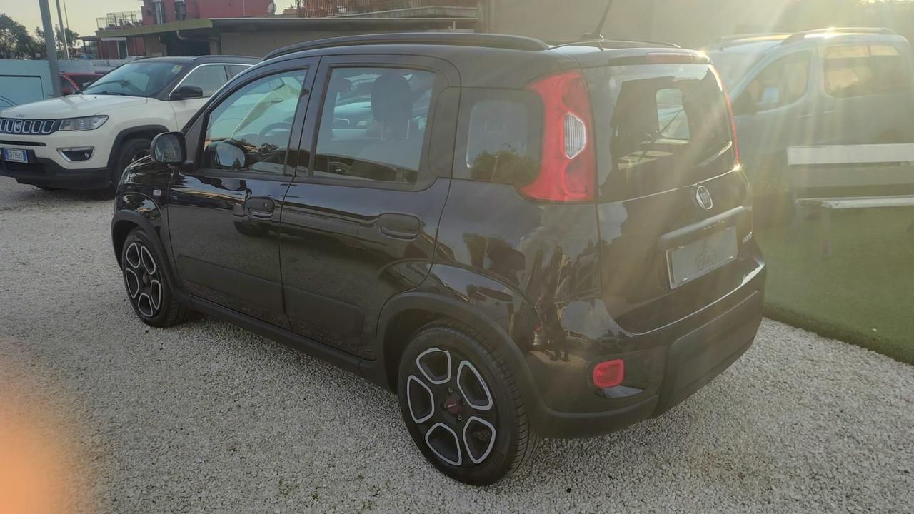 Fiat Panda 1.0 FireFly S&S Hybrid City Cross