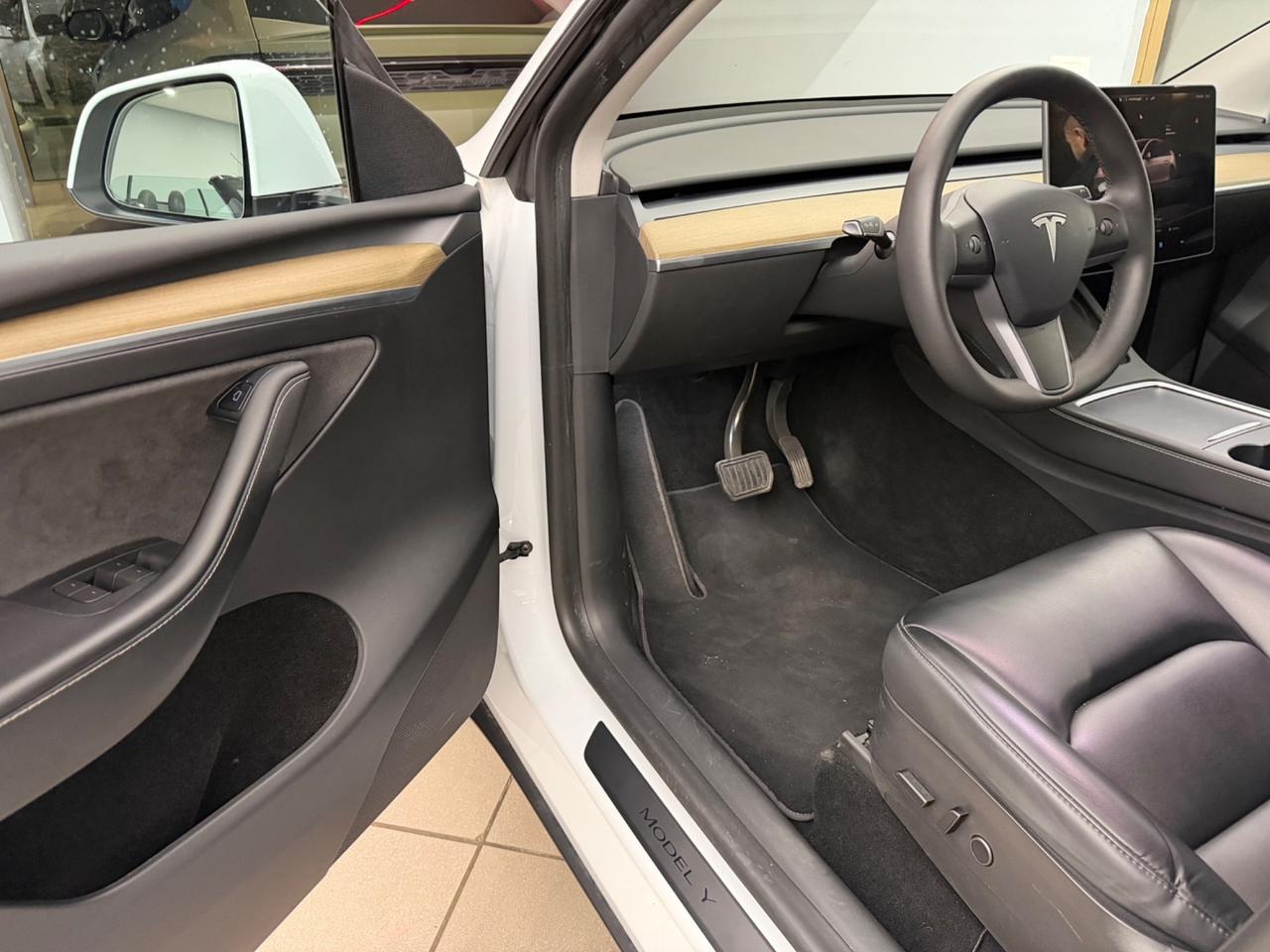 Model 3 Long Range Dual Motor AWD iva