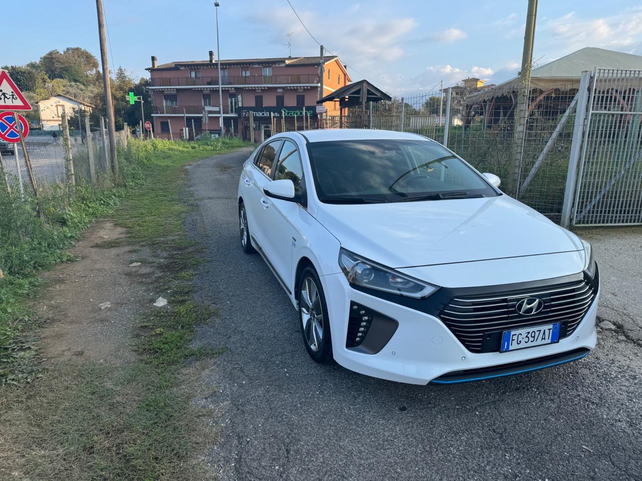 Hyundai Ioniq 1.6 Hybrid DCT Comfort