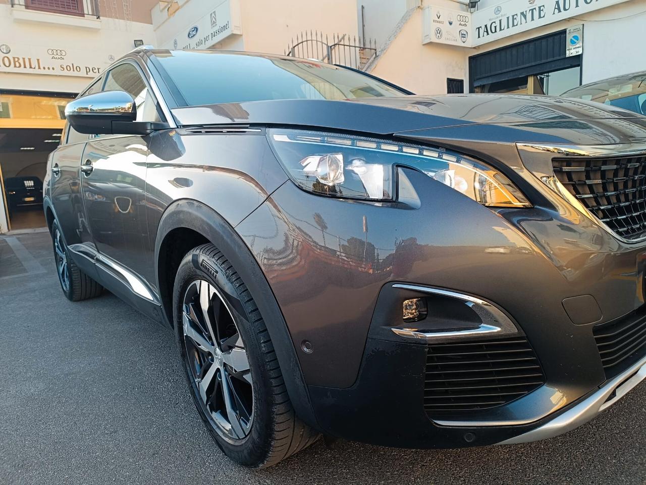 Peugeot 5008 BlueHDi 130 S&S Allure
