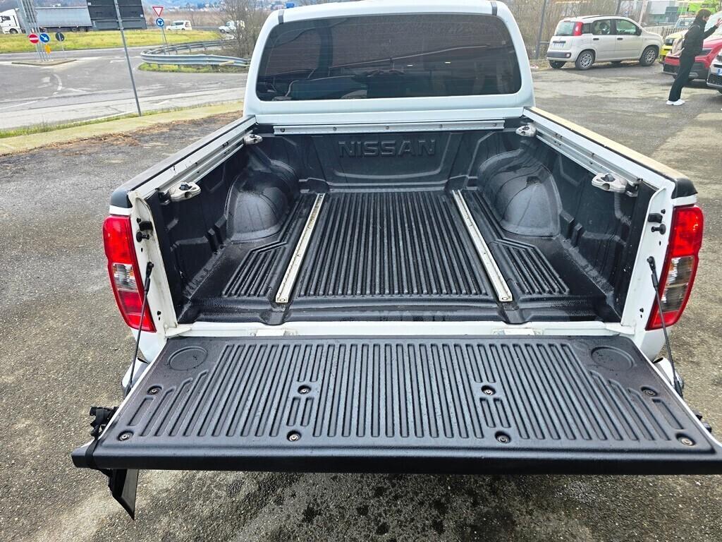 Nissan Navara 2.5 dCi 190CV "LE"