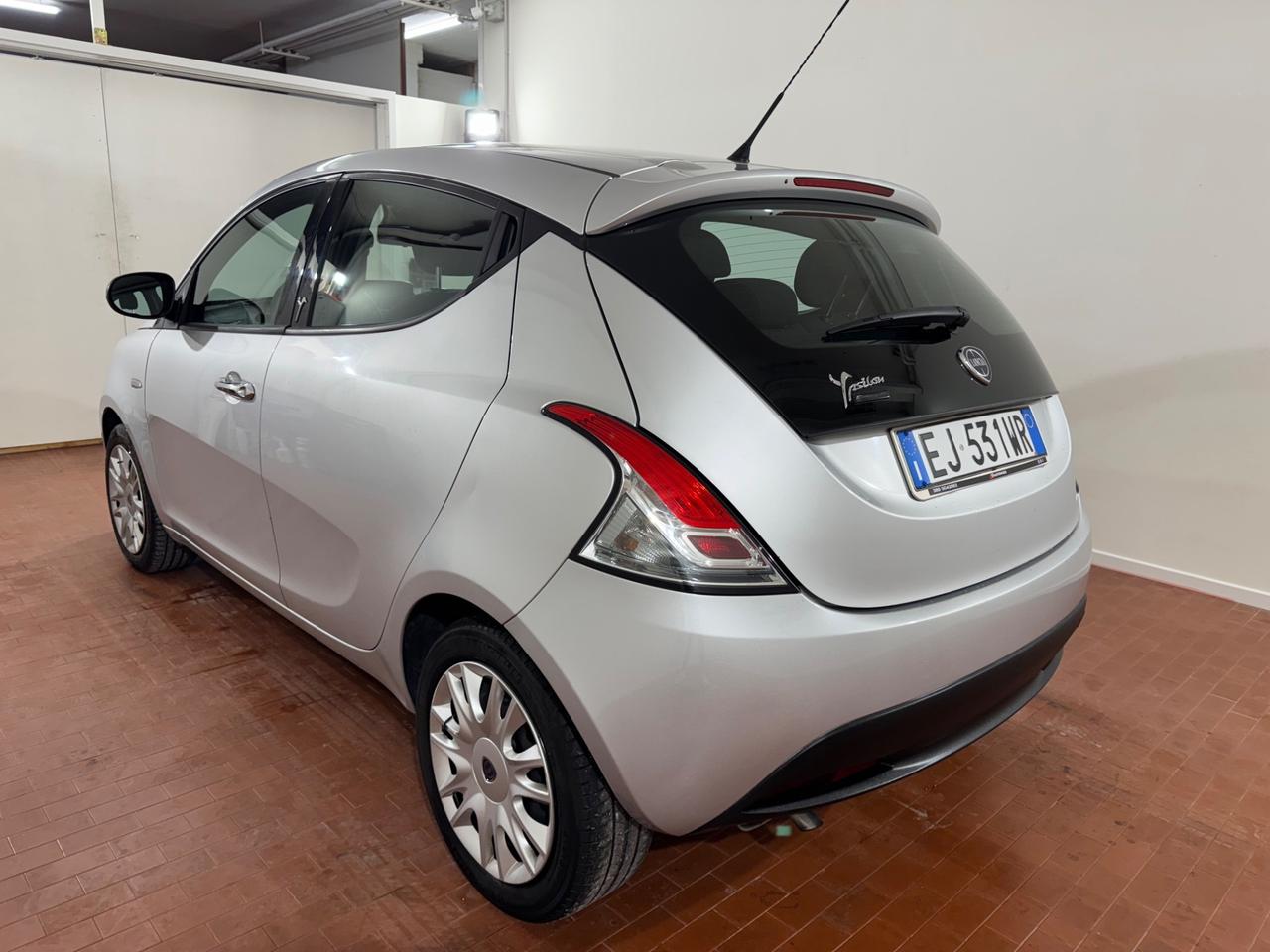 Lancia Ypsilon 1.2 *NEOPATENTATI* S&S Platinum