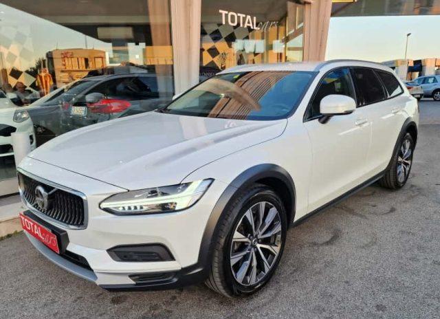 VOLVO V90 Cross Country B4 (d) AWD automatico Core IVA ESPOSTA