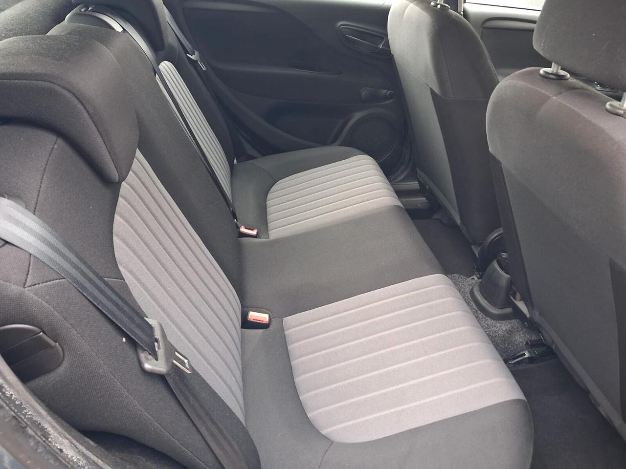 Fiat Punto 1.4 8V 5 porte Easypower Street