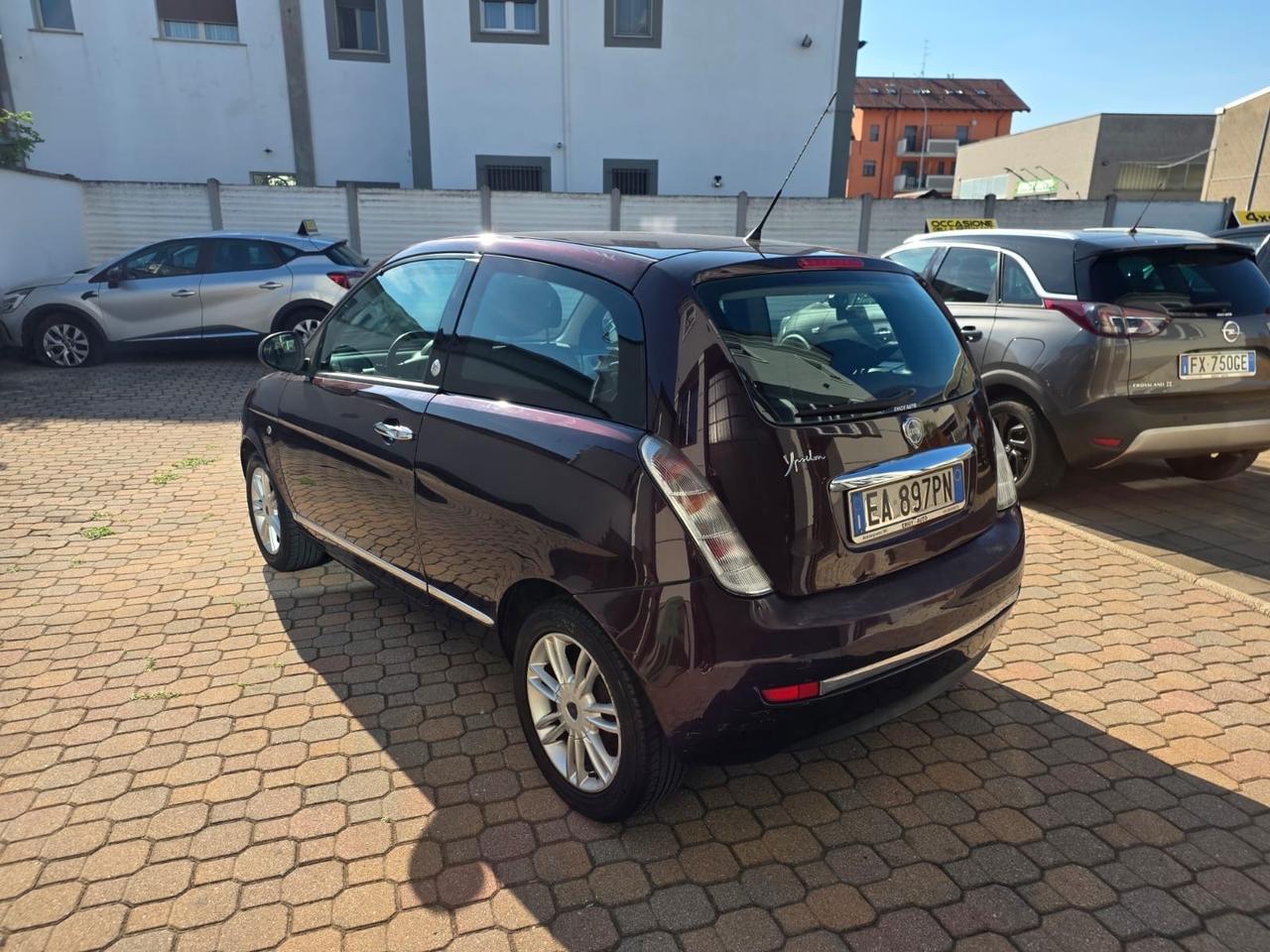 Lancia Ypsilon 1.4 Oro Ecochic GPL