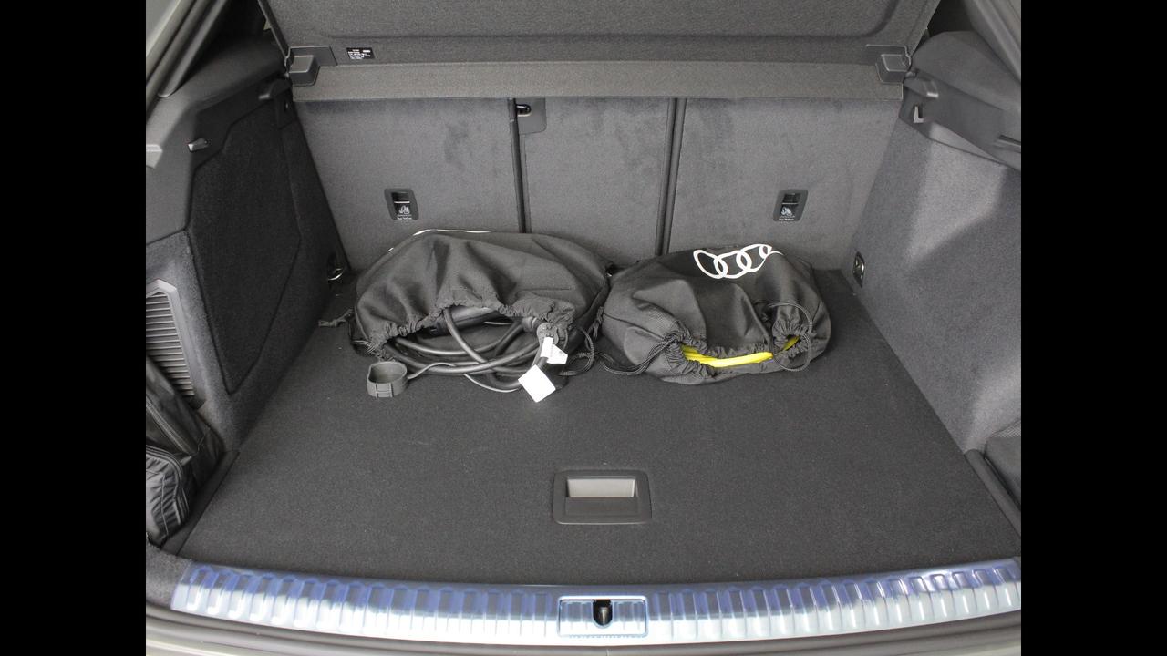 Audi Q3 45 TFSI E S TRONIC