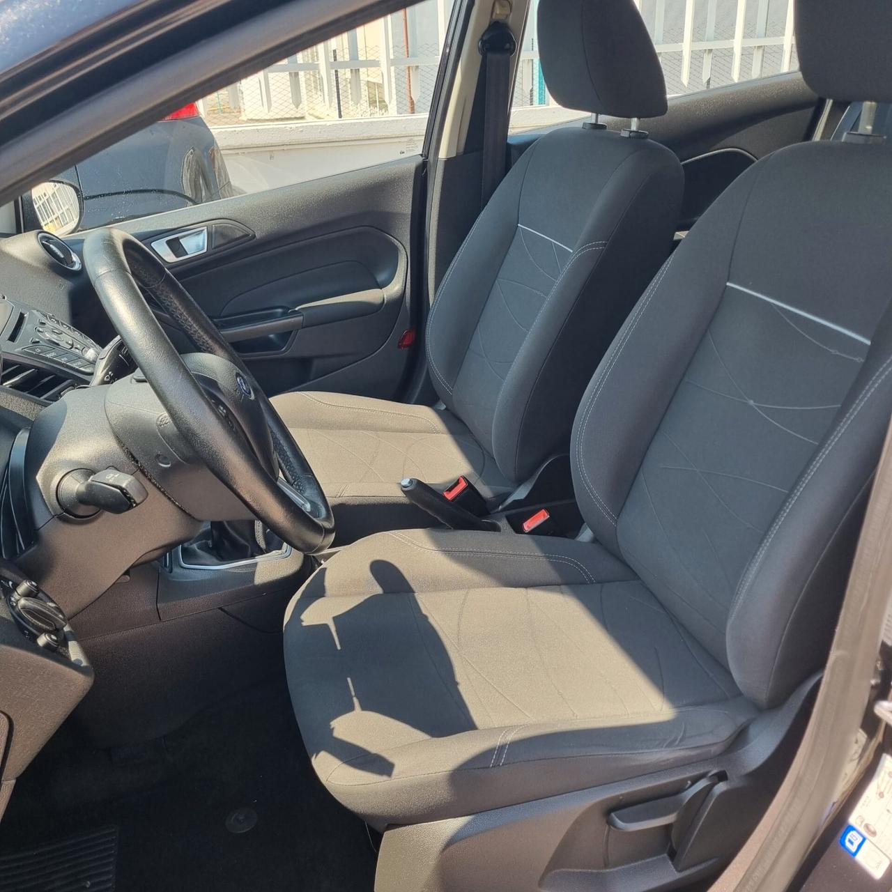 Ford Fiesta 1.5 TDCi 75CV 5 porte Titanium