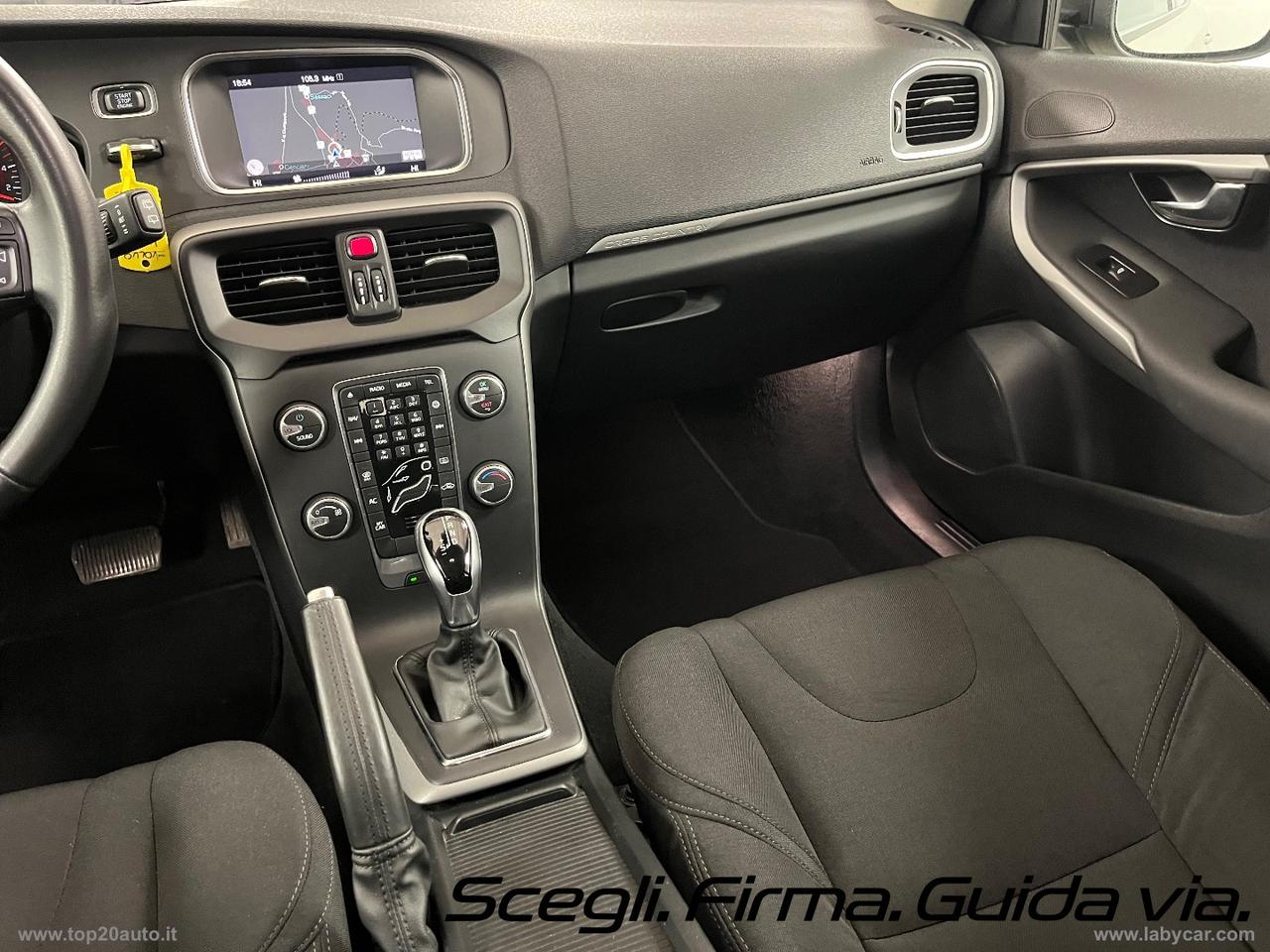 VOLVO V40 Cross Country D2 Geartronic Business