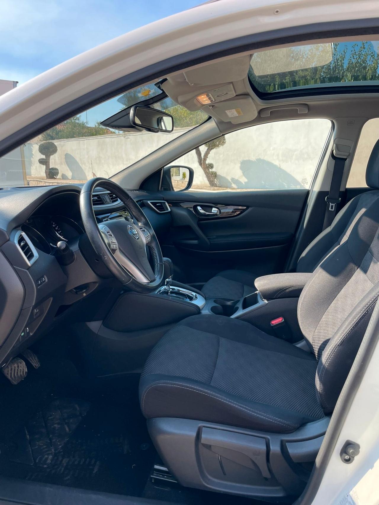 NISSAN QASHQAI 1.6 dCi X-Tronic 2WD Black Edition