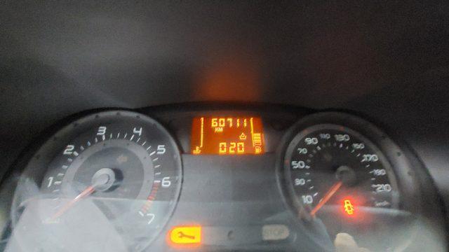 RENAULT Clio 1.2 16V 5 porte 4U Pack