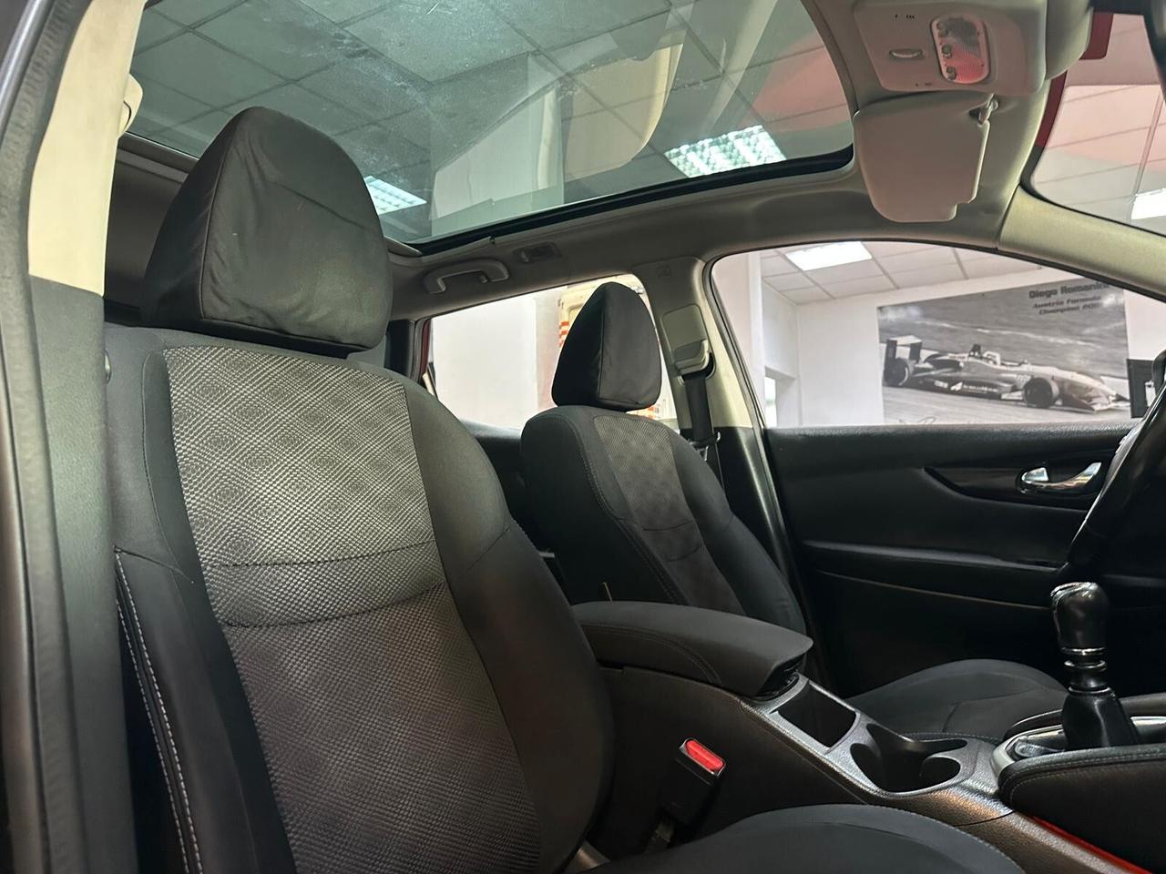 Nissan Qashqai 1.5 dCi N-CONNECT FULL OPT. UNICOPROPRIETARIO