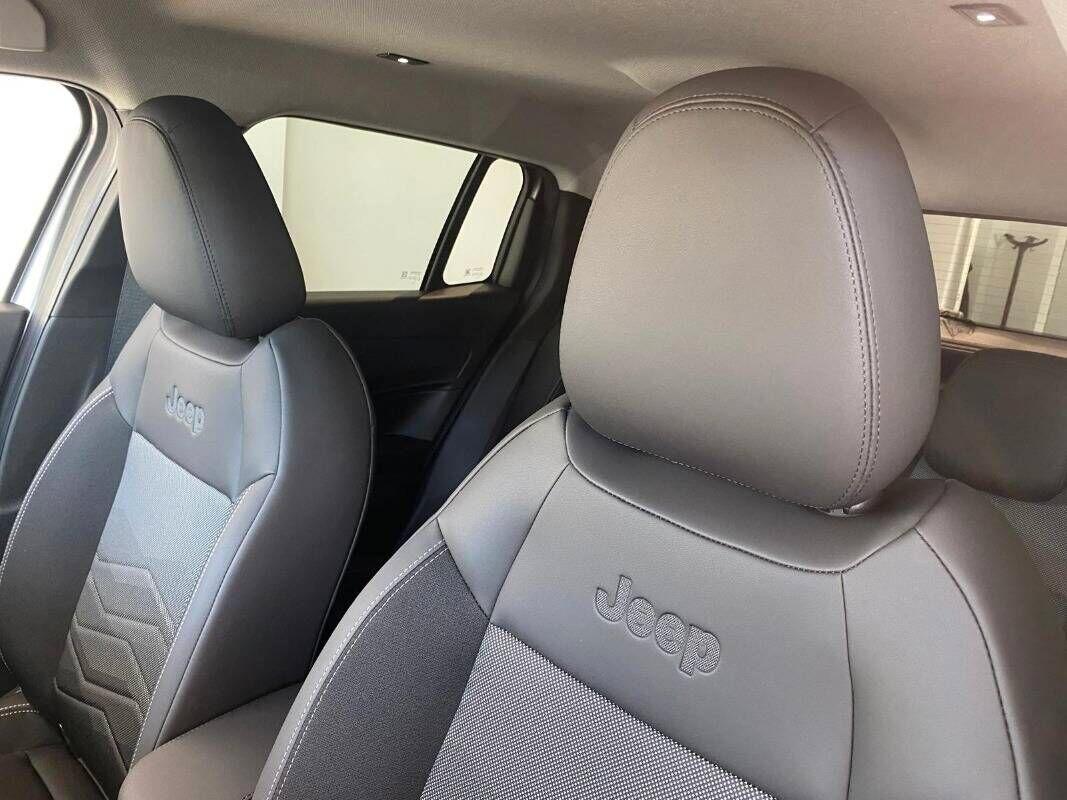 Jeep Avenger 1.2 t. e-hybr.mhev Summit fwd 110cv edct6