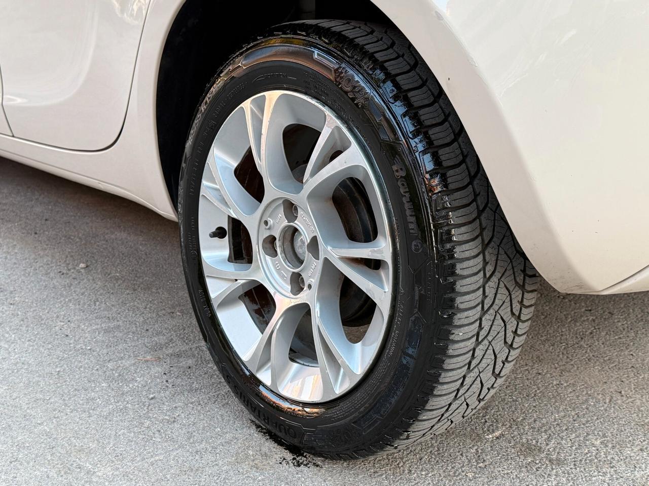 Lancia Ypsilon 1.2 69CV 5P SOLI KM 83.000 - 2015