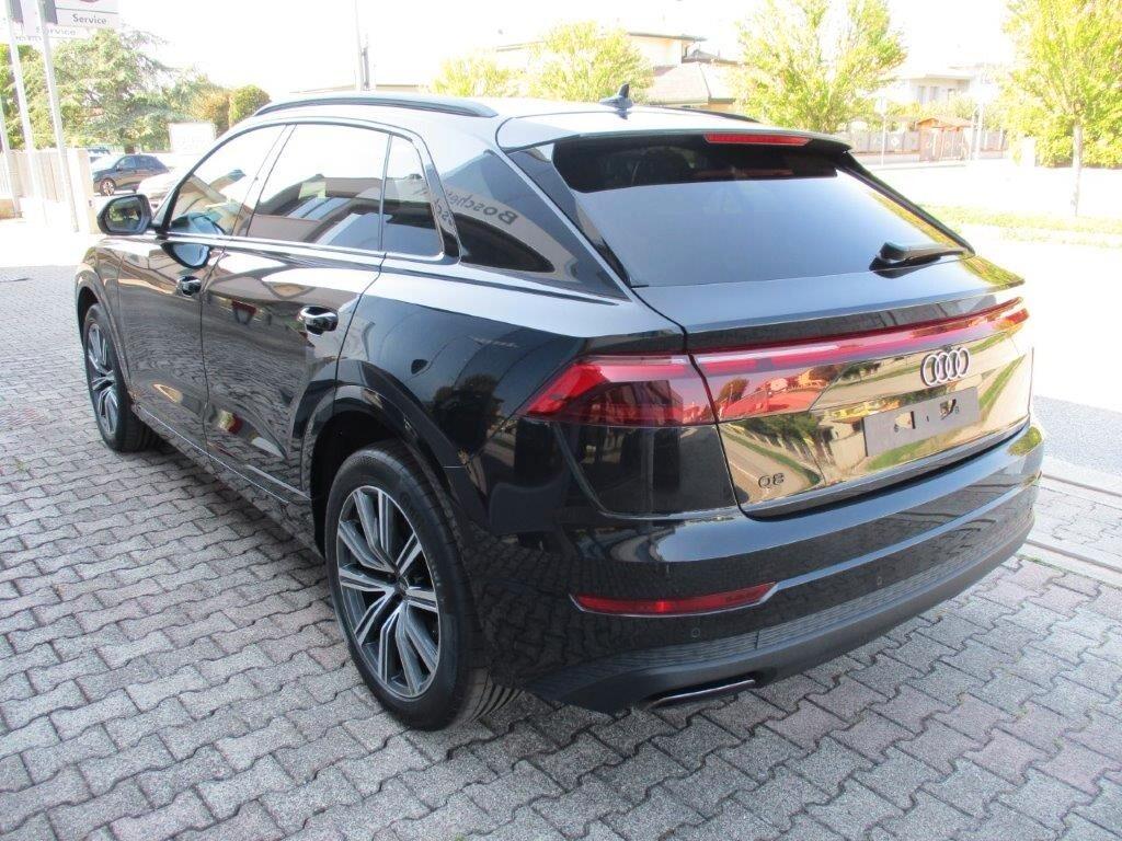 Audi Q8 SUV 45 TDI quattro tiptronic S line edition