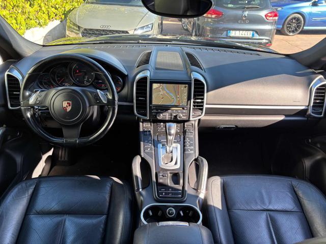 PORSCHE Cayenne 3.0 Diesel, Navi, 20", PCM