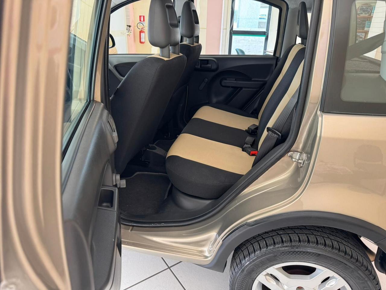 Fiat Panda 1.3 MJT 16V DPF 4x4 Climbing