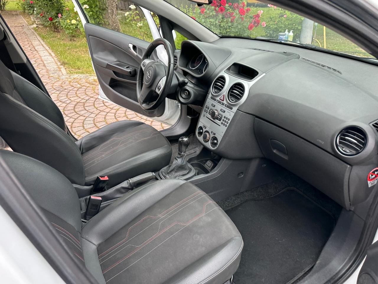 Opel Corsa 1.2 85CV 5 porte GPL-TECH Ecotec IDONEA PER NEOPATENTATI PERMUTABILE