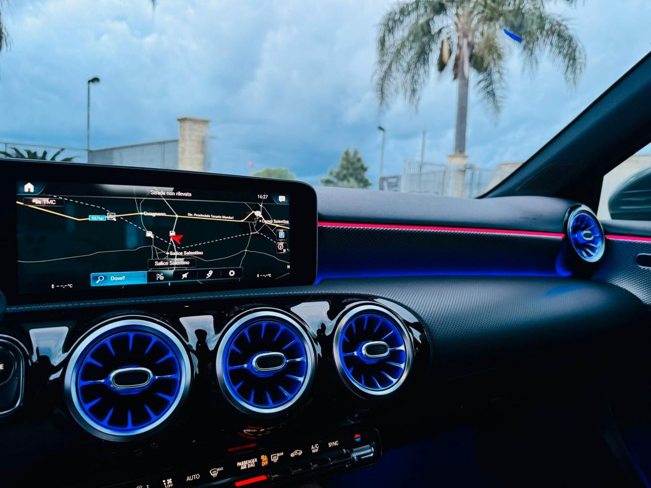 Mercedes-benz A 180d Automatic Sport Led Ambient