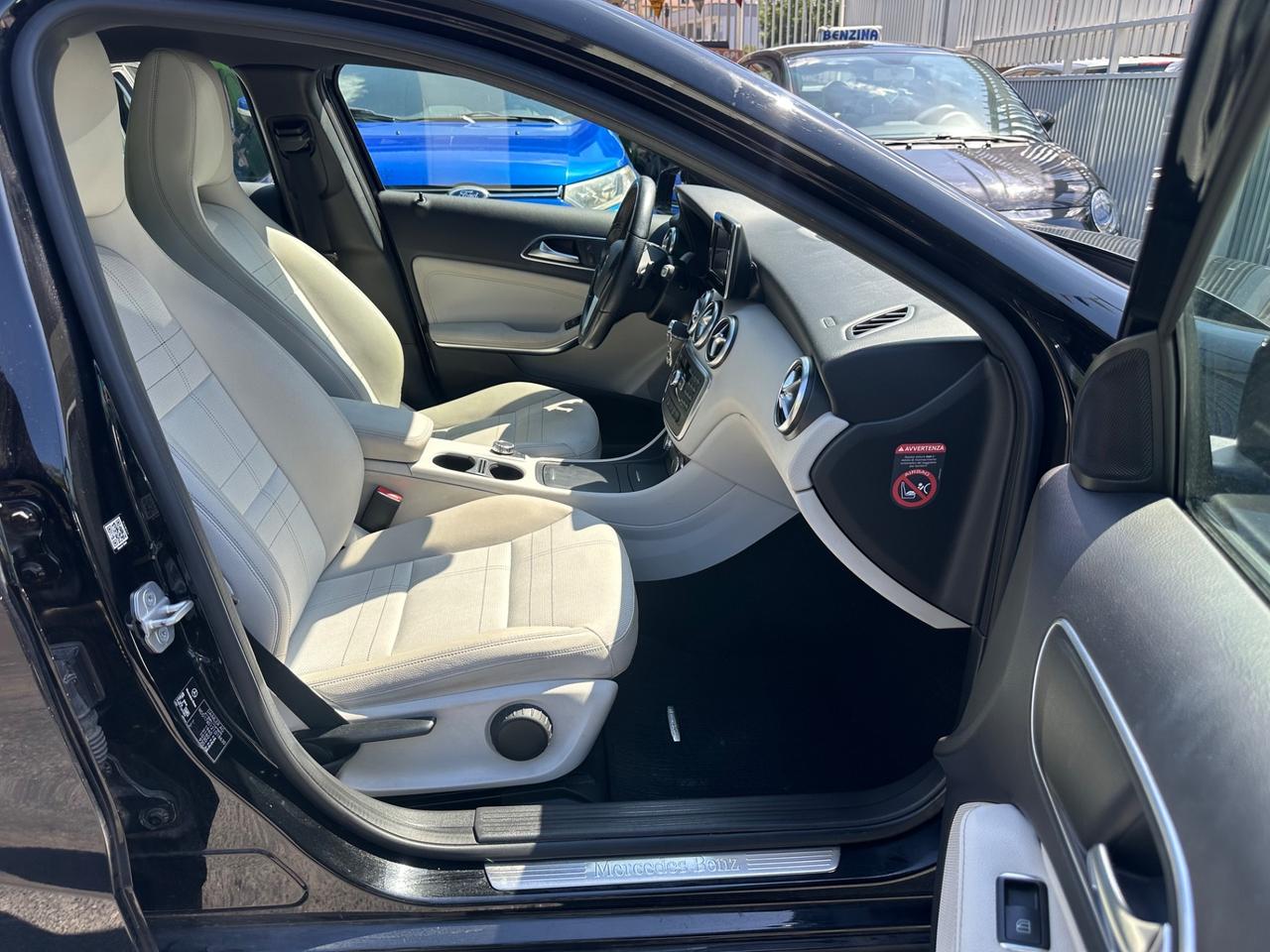 Mercedes-benz A 180 160 CDI Dark Night Edition 2014