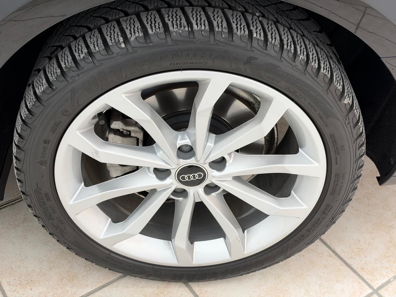 Audi A4 Avant 30 TDI 2.0 136 CV S-Tronic