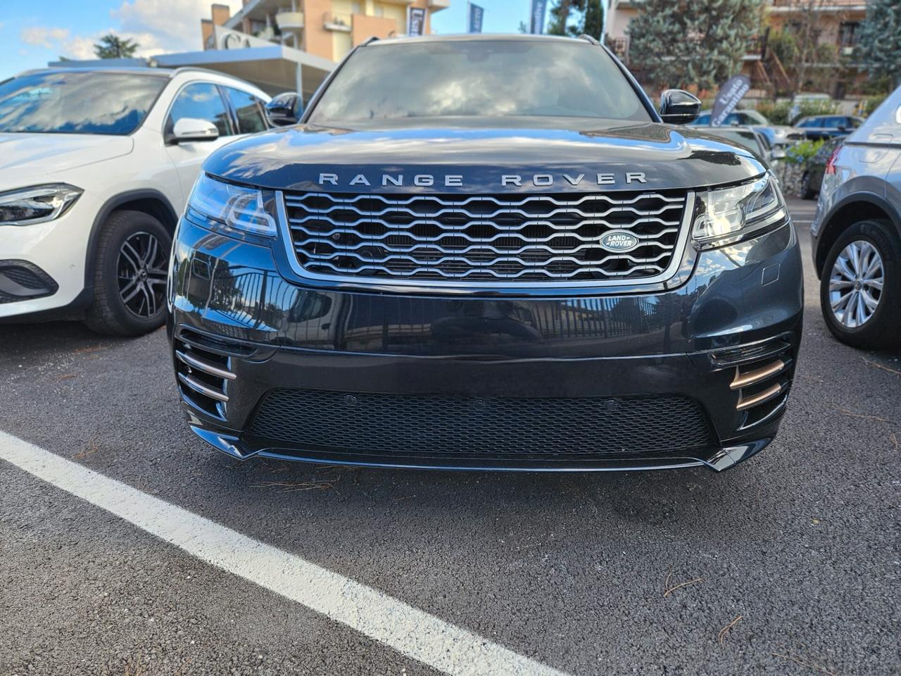 Land Rover Range Rover Velar Range Rover Velar 2.0D I4 240 CV R-Dynamic SE