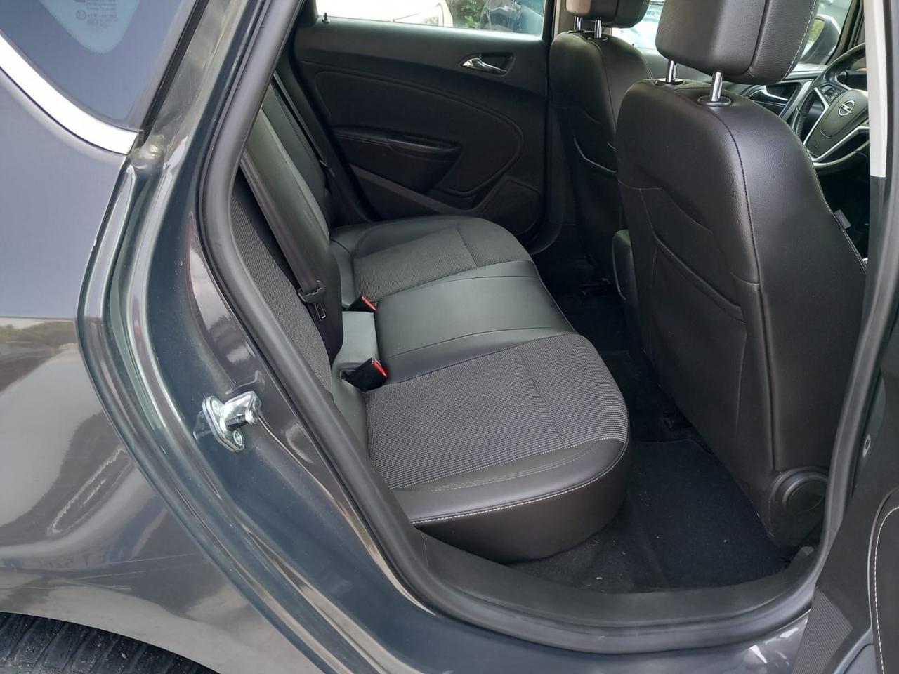 Astra 1.7 CDTI 130CV 5P Cosmo (96 kw)