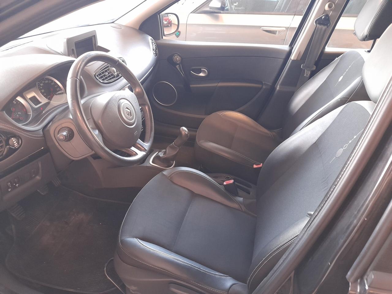 Renault Clio 1.2 16V 5 porte Dynamique