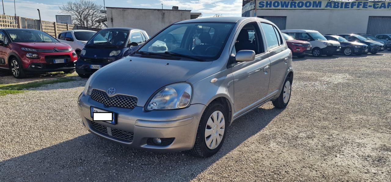Toyota Yaris 1.0 5porte Sol 100.000km
