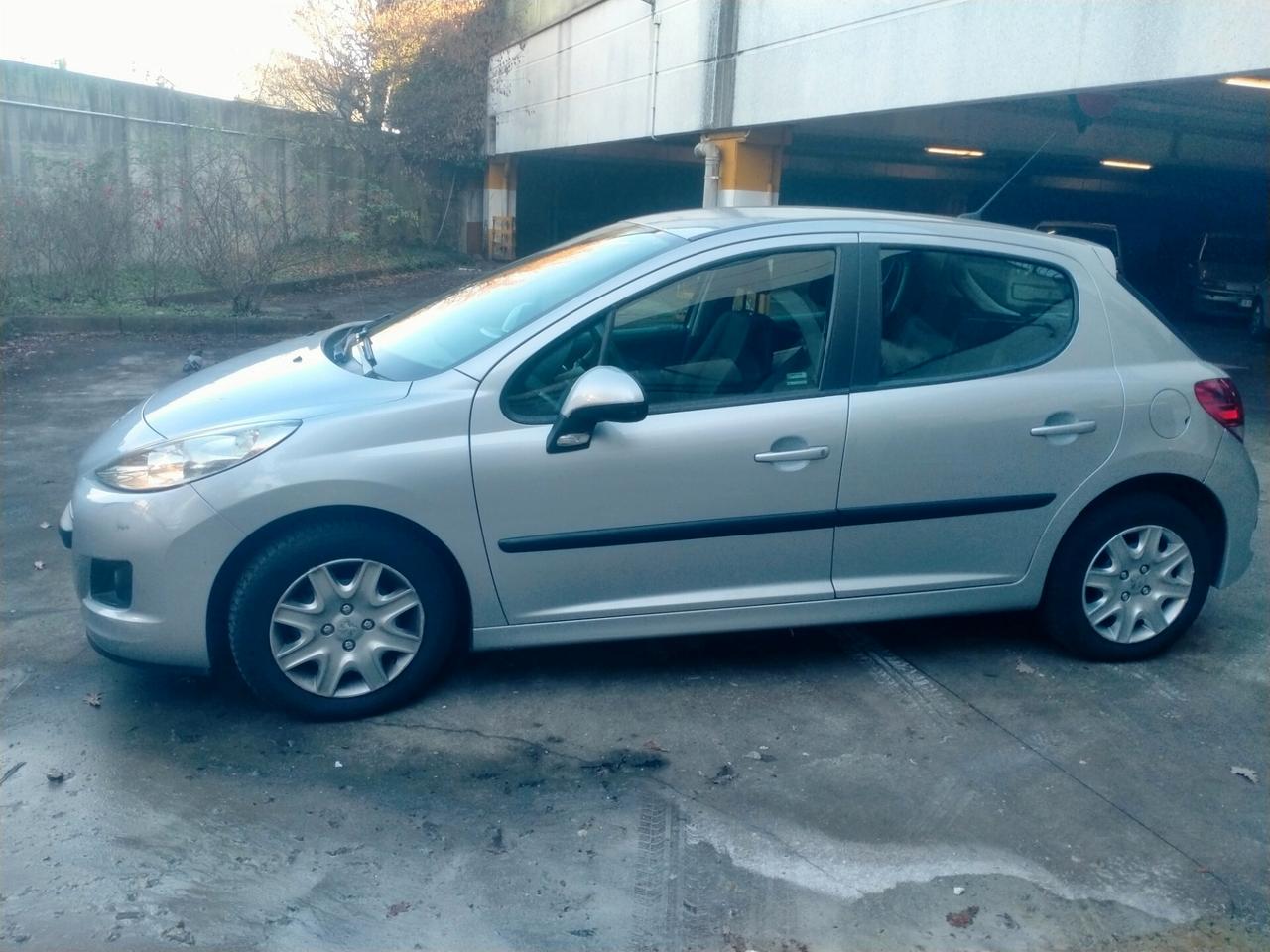 Peugeot 207 1.4 HDi 70CV FAP 5p. X Line