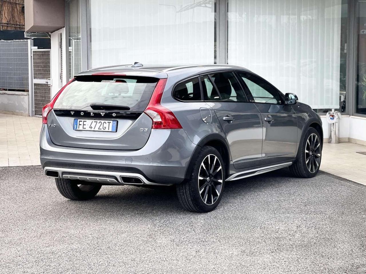 Volvo V60 Cross Country 2.0 Diesel 150CV Auto E6 - 2016
