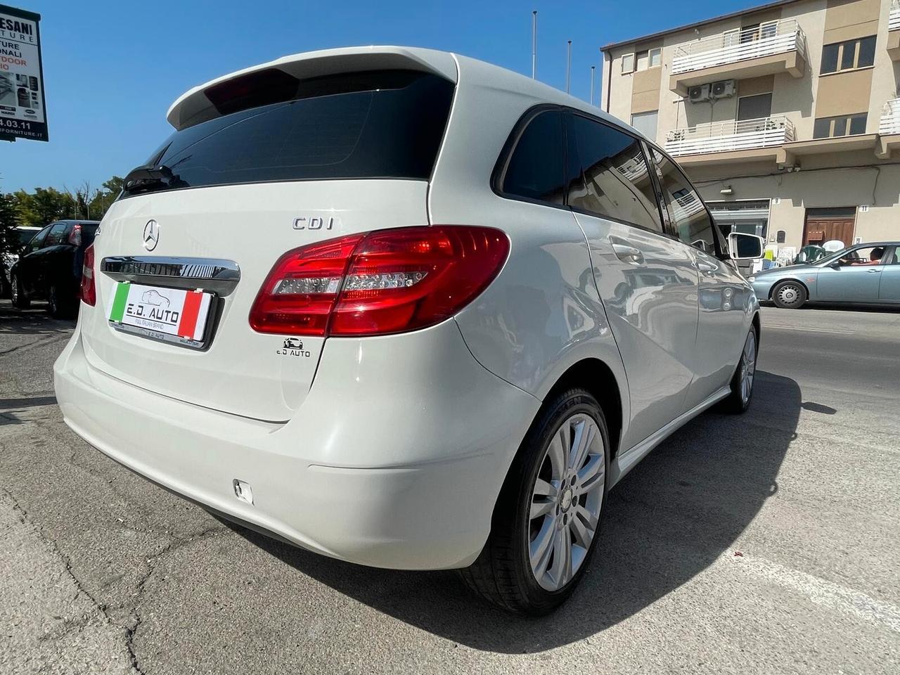 Mercedes-benz B 180 CDI BlueEFFICIENCY Premium
