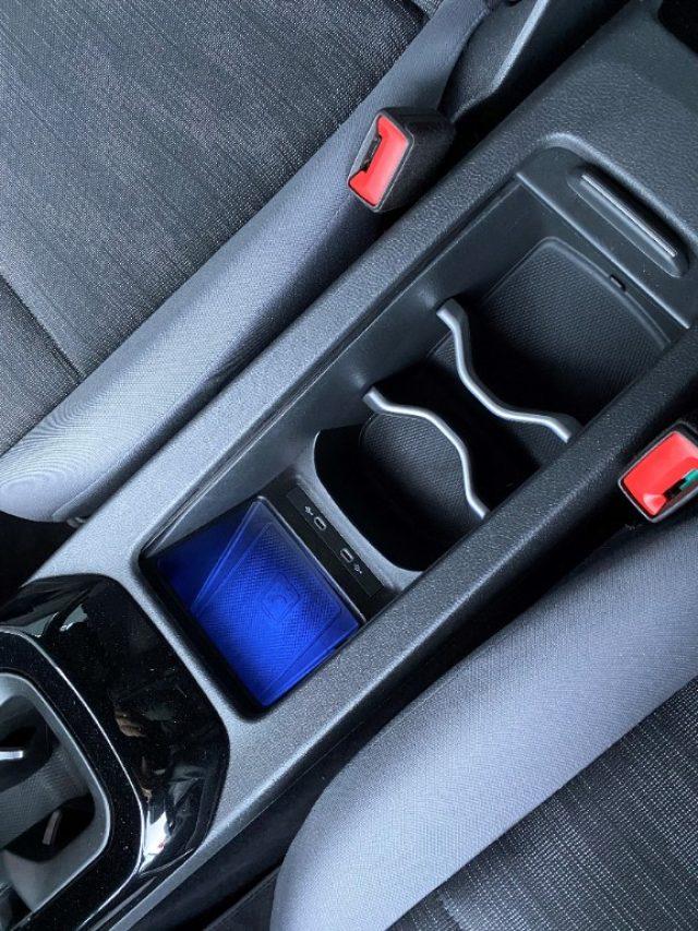 VOLKSWAGEN ID.4 Pure City LED Wärmepumpe Navi ACC 19" App Connect