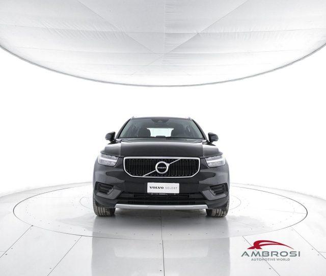 VOLVO XC40 T2 Momentum