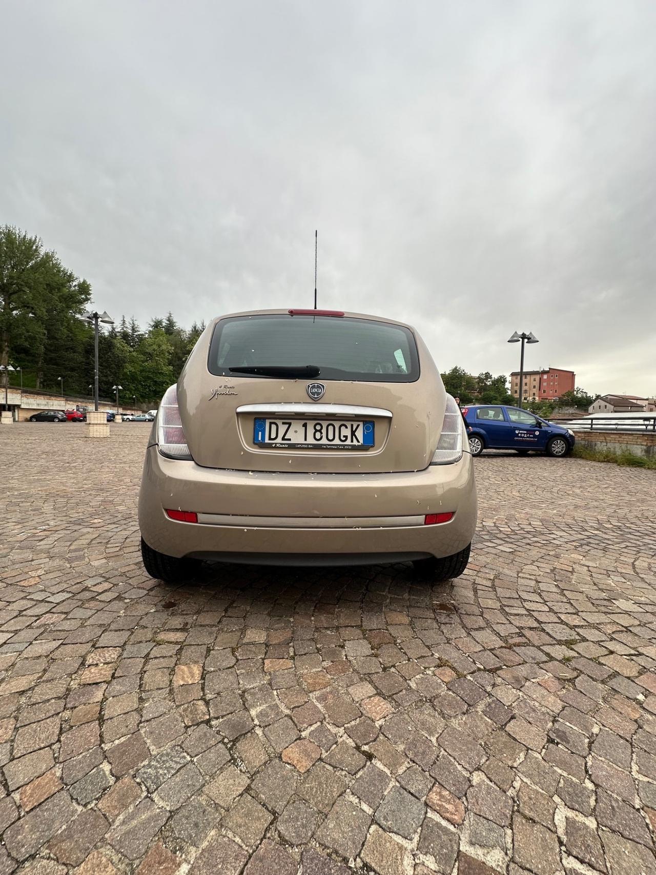 Lancia Ypsilon 1.4 Argento Ecochic GPL