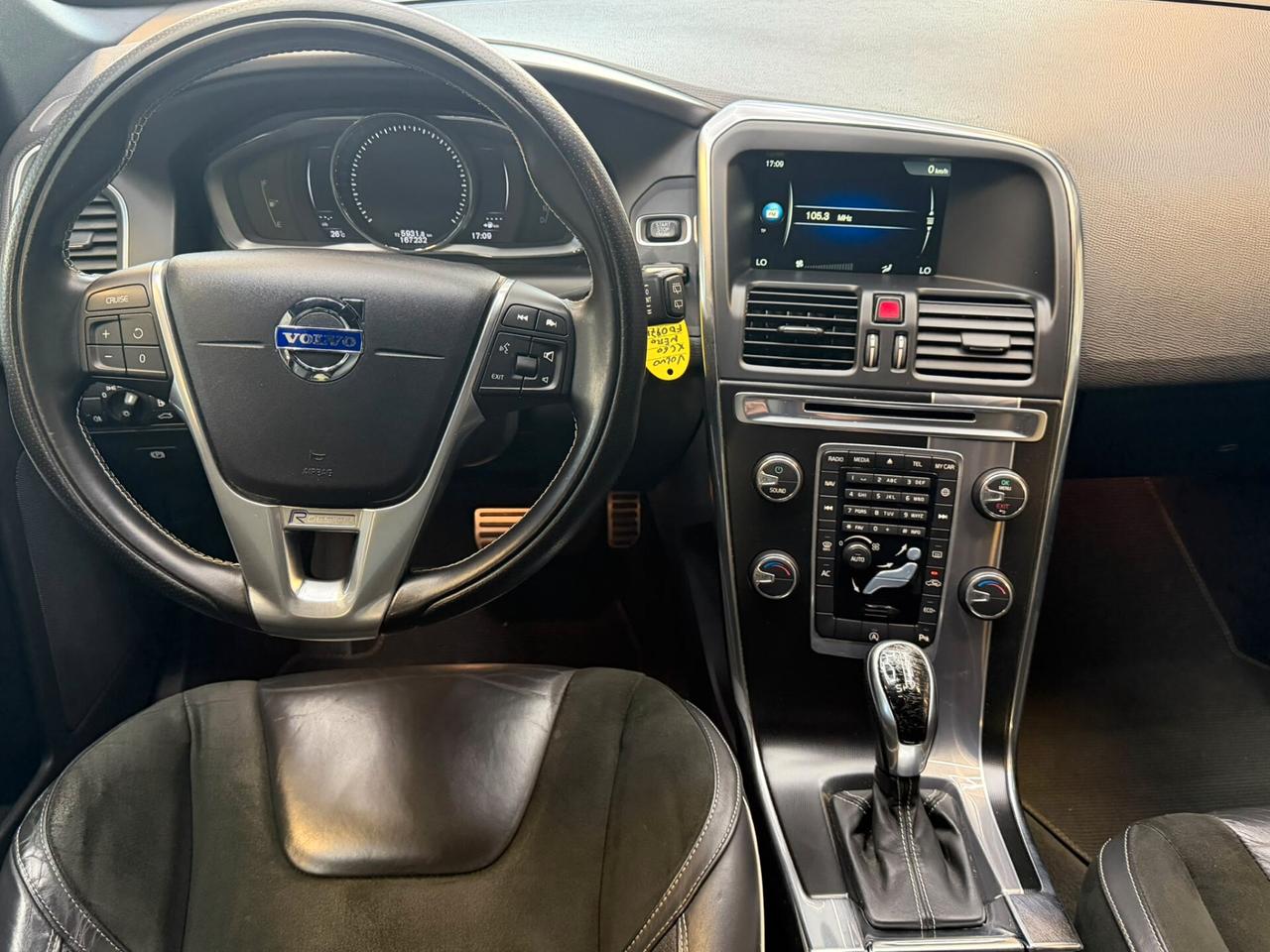 Volvo XC 60 XC60 D5 AWD Geartronic R-design
