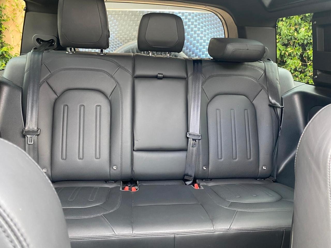 Land Rover Defender 90 3.0D I6 300 X-Dynamic HSE P.CONSEGNA