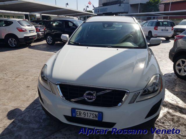 VOLVO XC60 D4 4WD Momentum