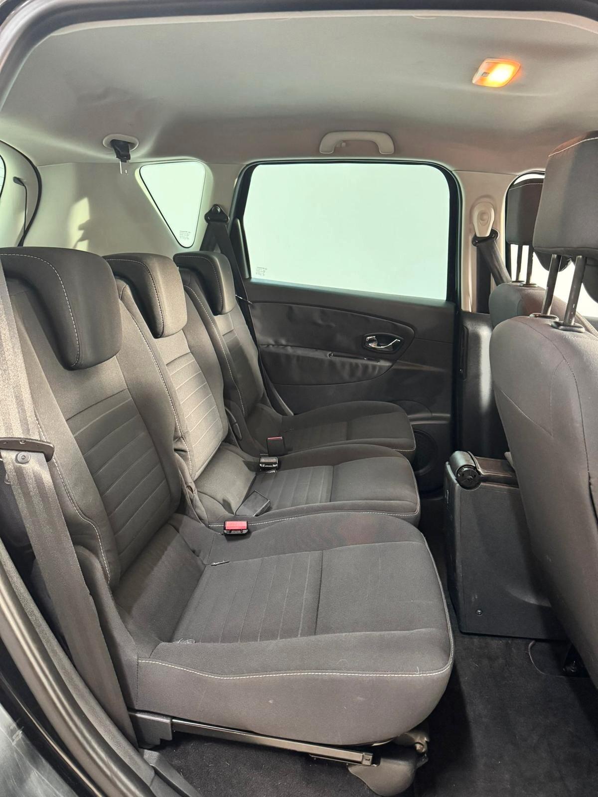 Renault Scenic Scénic dCi 110 CV EDC Limited