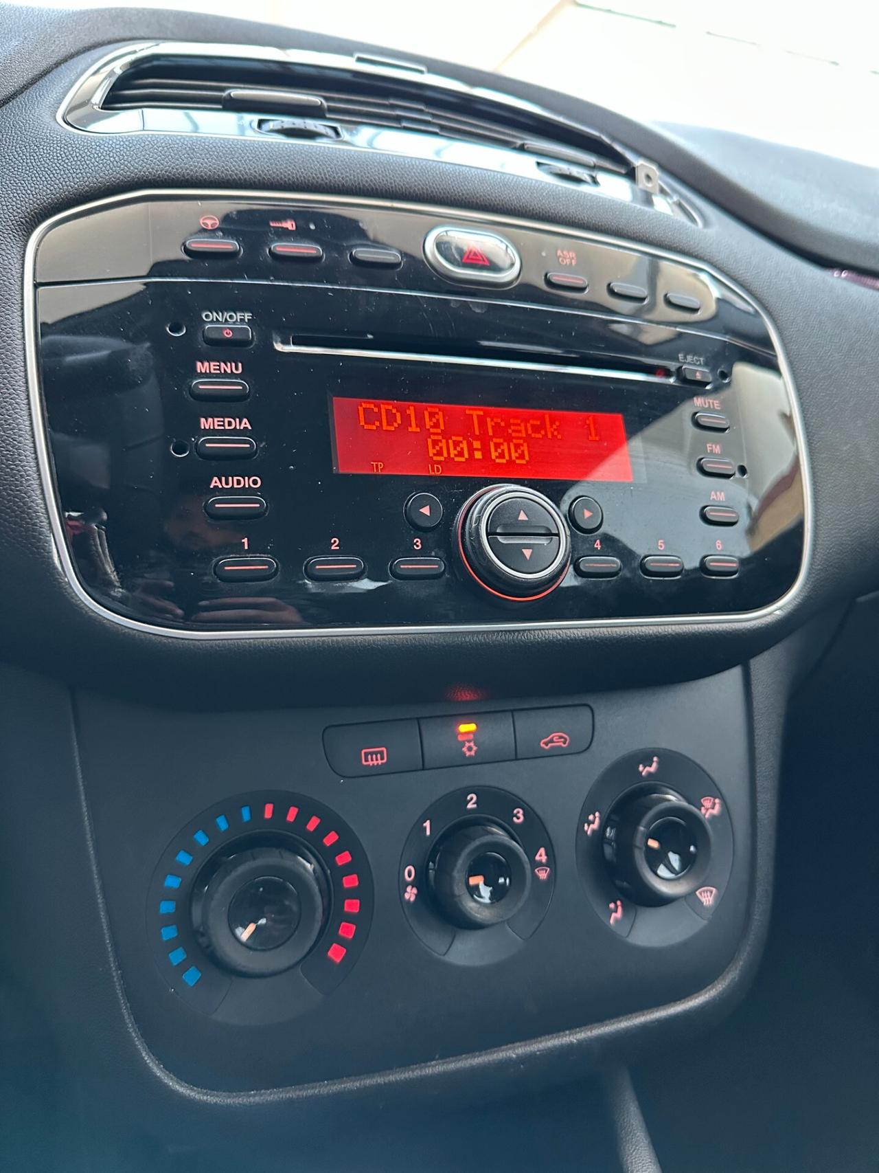 Fiat Punto 1.2 Benz, Euro 6, si neopat, uni propriet, garantita