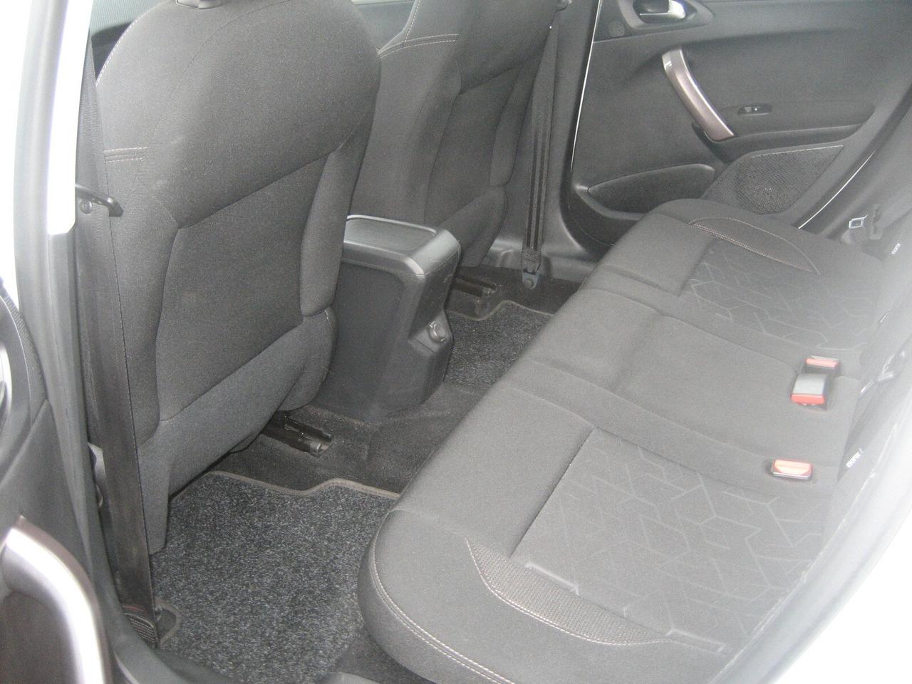 Peugeot 2008 PureTech 82 Active